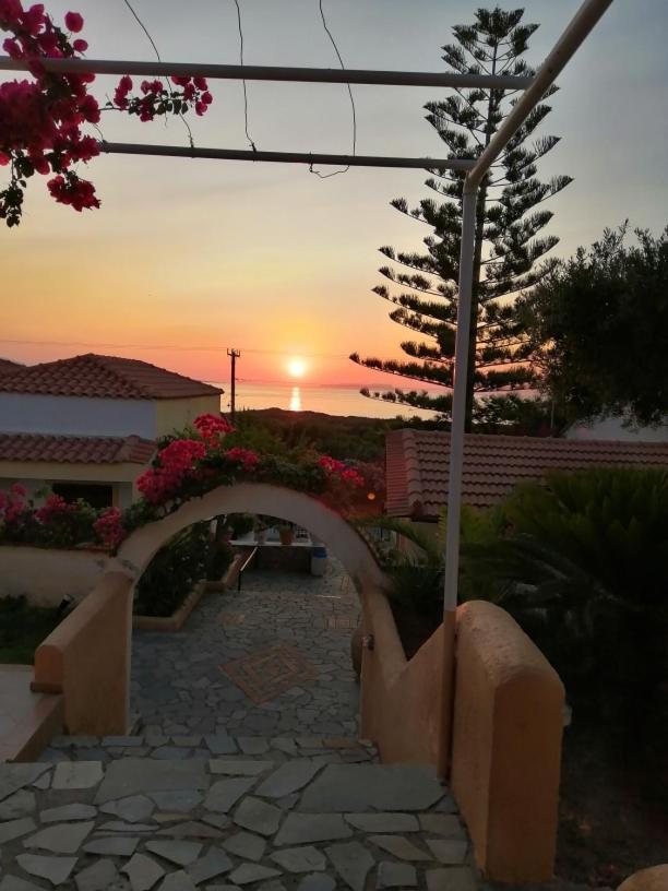 Bella Vista Hotel "By Checkin" Hersonissos  Bagian luar foto