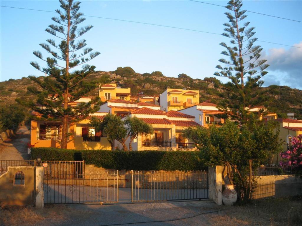 Bella Vista Hotel "By Checkin" Hersonissos  Bagian luar foto